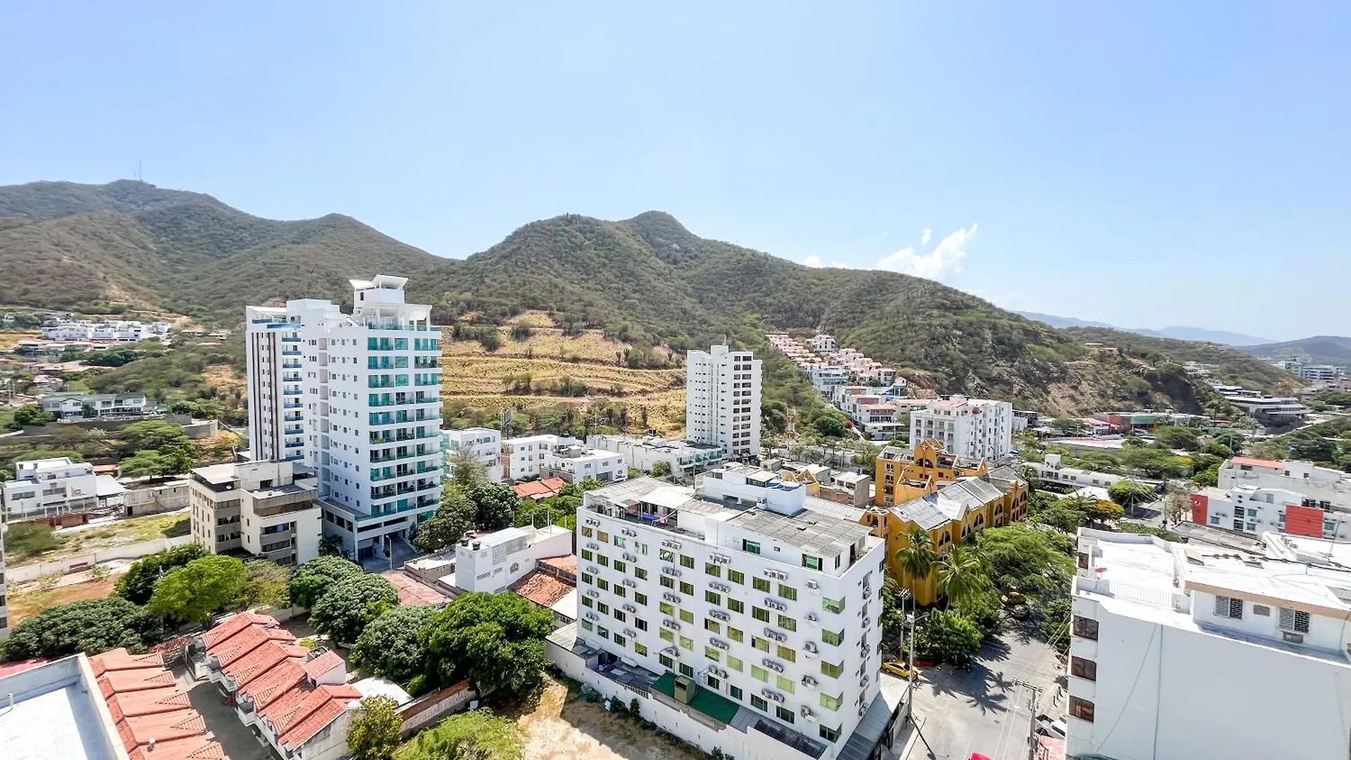 Apartamento Para Estrenar Tipo Loft Skytower Gaira Colombia