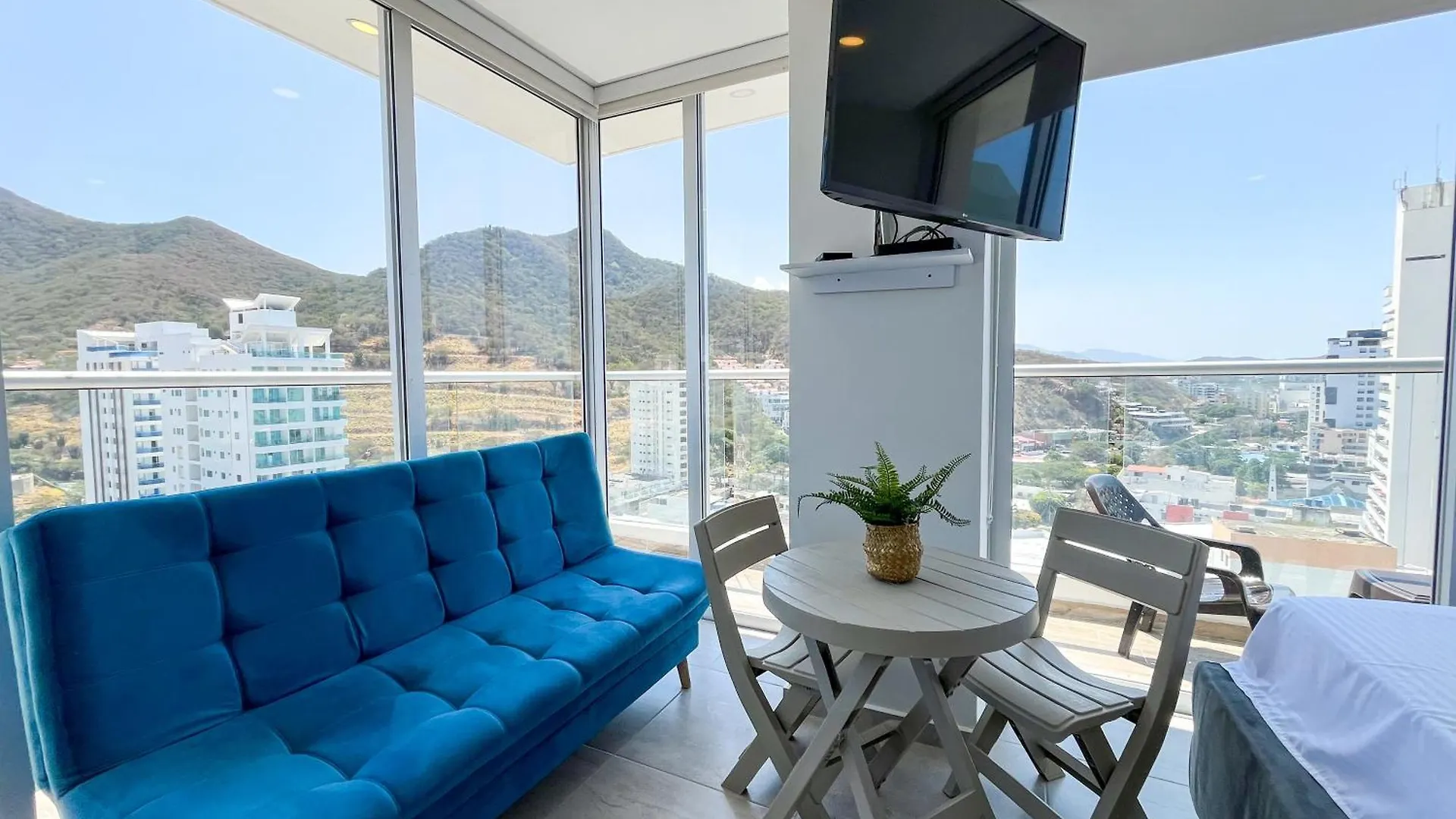 Apartment Apartamento Para Estrenar Tipo Loft Skytower Gaira Colombia